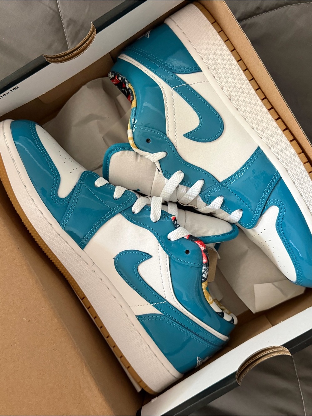 Nike Air Jordan 1 Low 'Barcelona' GS